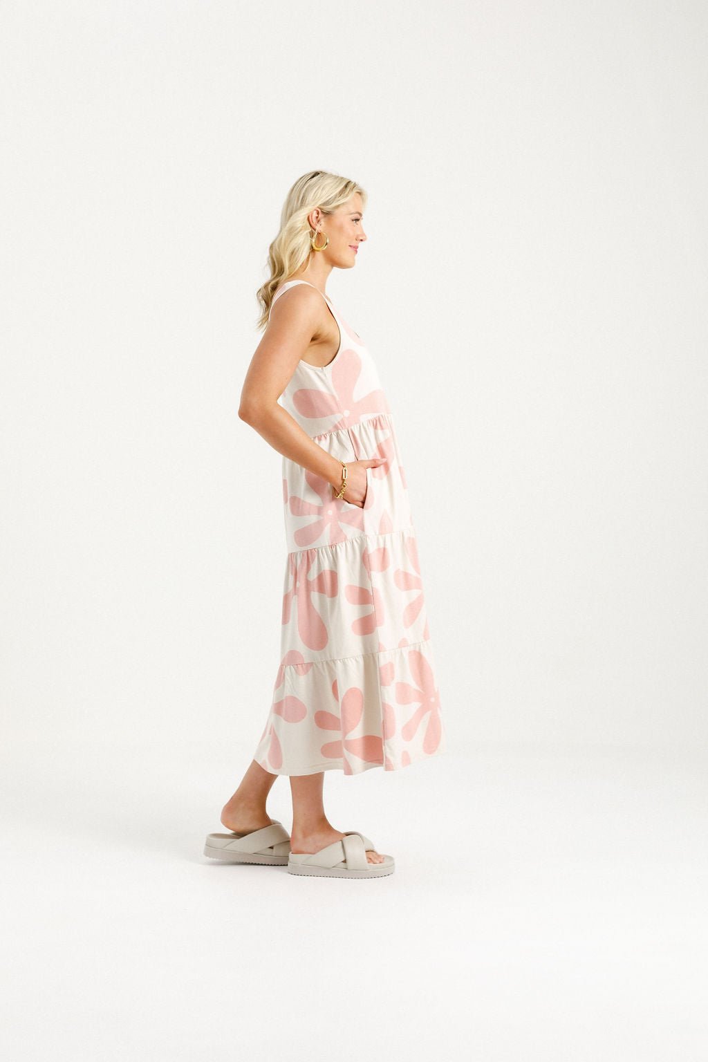 HOME LEE_MADDIE DRESS BLOSSOM DAISIES _ MADDIE DRESS BLOSSOM DAISIES _ Ebony Boutique NZ