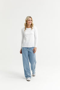HOME LEE_TAYLOR TEE LONG SLEEVE WHITE _ TAYLOR TEE LONG SLEEVE WHITE _ Ebony Boutique NZ