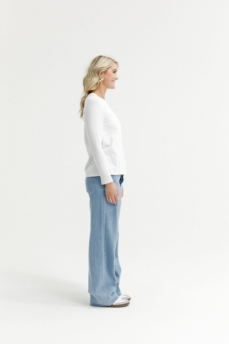 HOME LEE_TAYLOR TEE LONG SLEEVE WHITE _ TAYLOR TEE LONG SLEEVE WHITE _ Ebony Boutique NZ