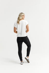 HOME - LEE_WEEKENDER JEANS JET BLACK _ WEEKENDER JEANS JET BLACK _ Ebony Boutique NZ