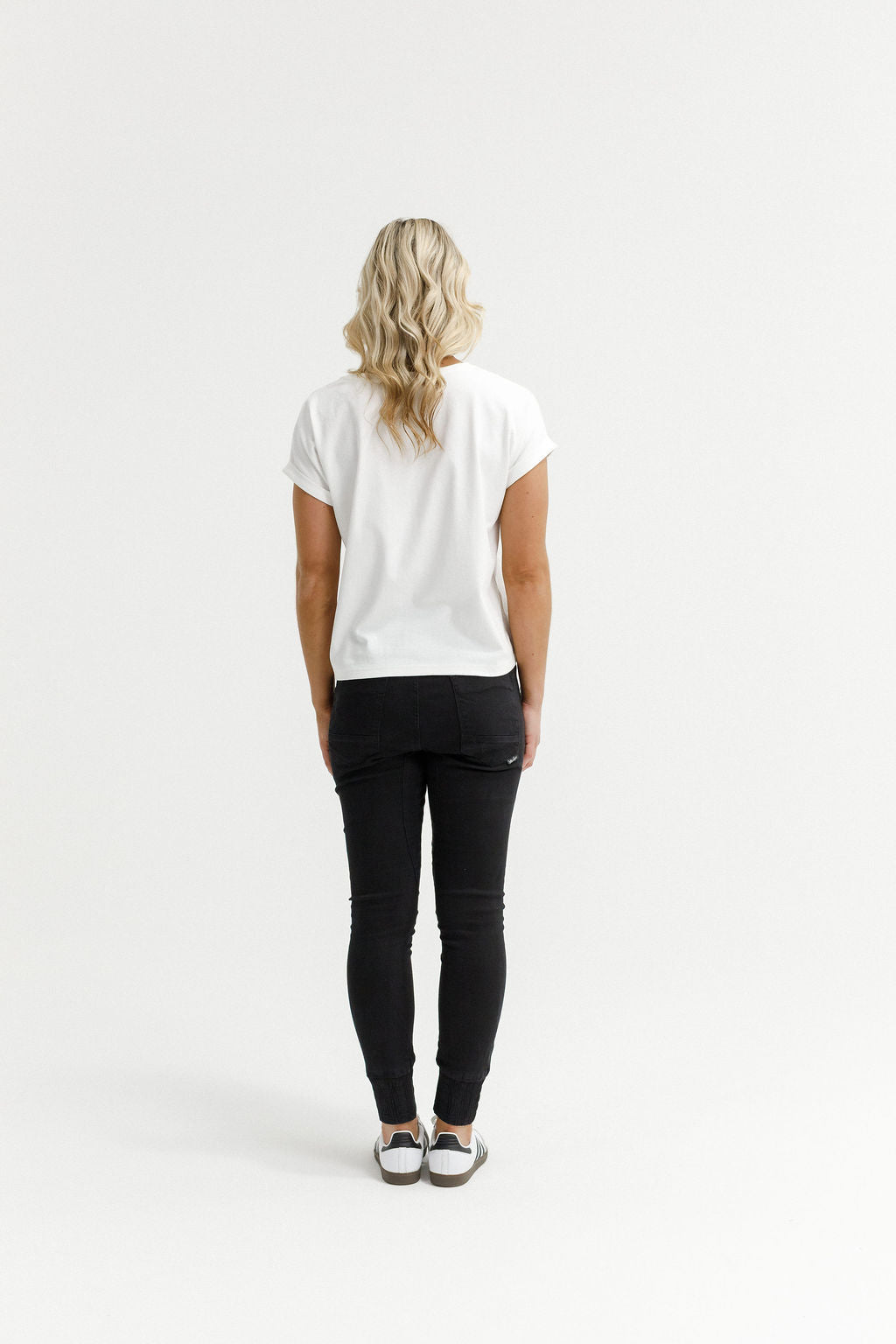 HOME - LEE_WEEKENDER JEANS JET BLACK _ WEEKENDER JEANS JET BLACK _ Ebony Boutique NZ