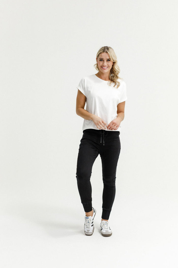 HOME - LEE_WEEKENDER JEANS JET BLACK _ WEEKENDER JEANS JET BLACK _ Ebony Boutique NZ