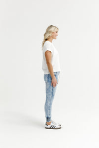 HOME - LEE_WEEKENDER JEANS SNOW _ WEEKENDER JEANS SNOW _ Ebony Boutique NZ
