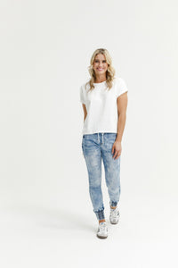 HOME - LEE_WEEKENDER JEANS SNOW _ WEEKENDER JEANS SNOW _ Ebony Boutique NZ