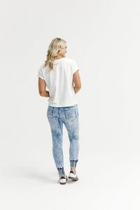 HOME - LEE_WEEKENDER JEANS SNOW _ WEEKENDER JEANS SNOW _ Ebony Boutique NZ