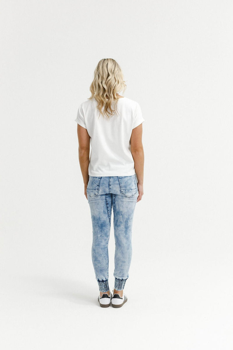 HOME - LEE_WEEKENDER JEANS SNOW _ WEEKENDER JEANS SNOW _ Ebony Boutique NZ
