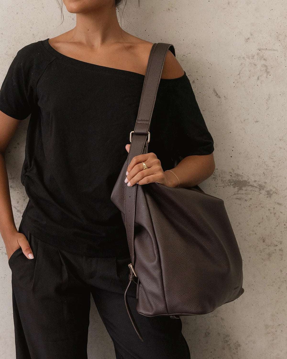MILEY CONVERTIBLE BACKPACK CHOCOLATE