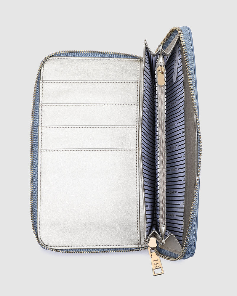 LOUENHIDE_ARABELLA TRAVEL WALLET CLOUDY BLUE _ ARABELLA TRAVEL WALLET CLOUDY BLUE _ Ebony Boutique NZ