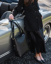 LOUENHIDE_AUDREY BUCKET BAG BLACK _ AUDREY BUCKET BAG BLACK _ Ebony Boutique NZ