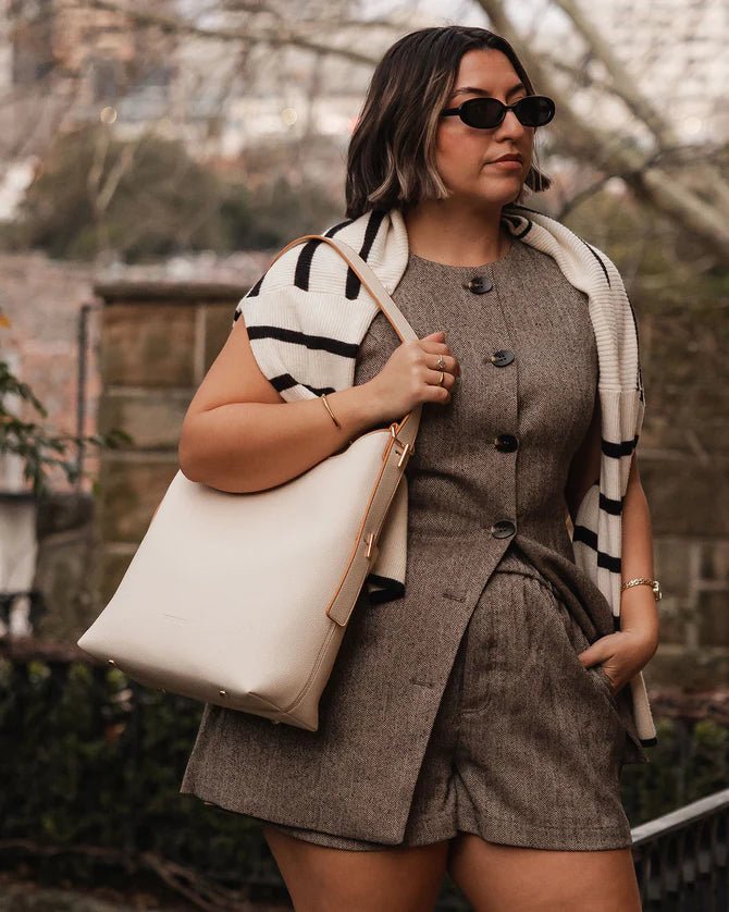 LOUENHIDE_AUDREY BUCKET BAG VANILLA _ AUDREY BUCKET BAG VANILLA _ Ebony Boutique NZ