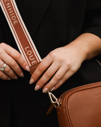 LOUENHIDE_BIANCA CROSSBODY BAG TAN _ BIANCA CROSSBODY BAG TAN _ Ebony Boutique NZ