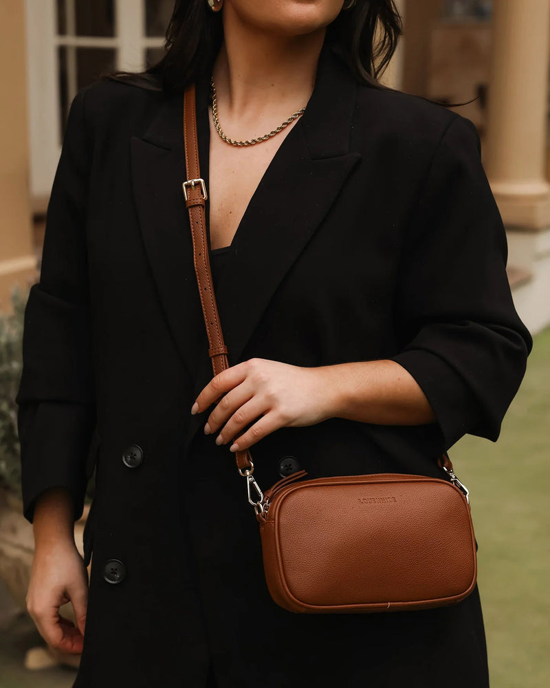 LOUENHIDE_BIANCA CROSSBODY BAG TAN _ BIANCA CROSSBODY BAG TAN _ Ebony Boutique NZ