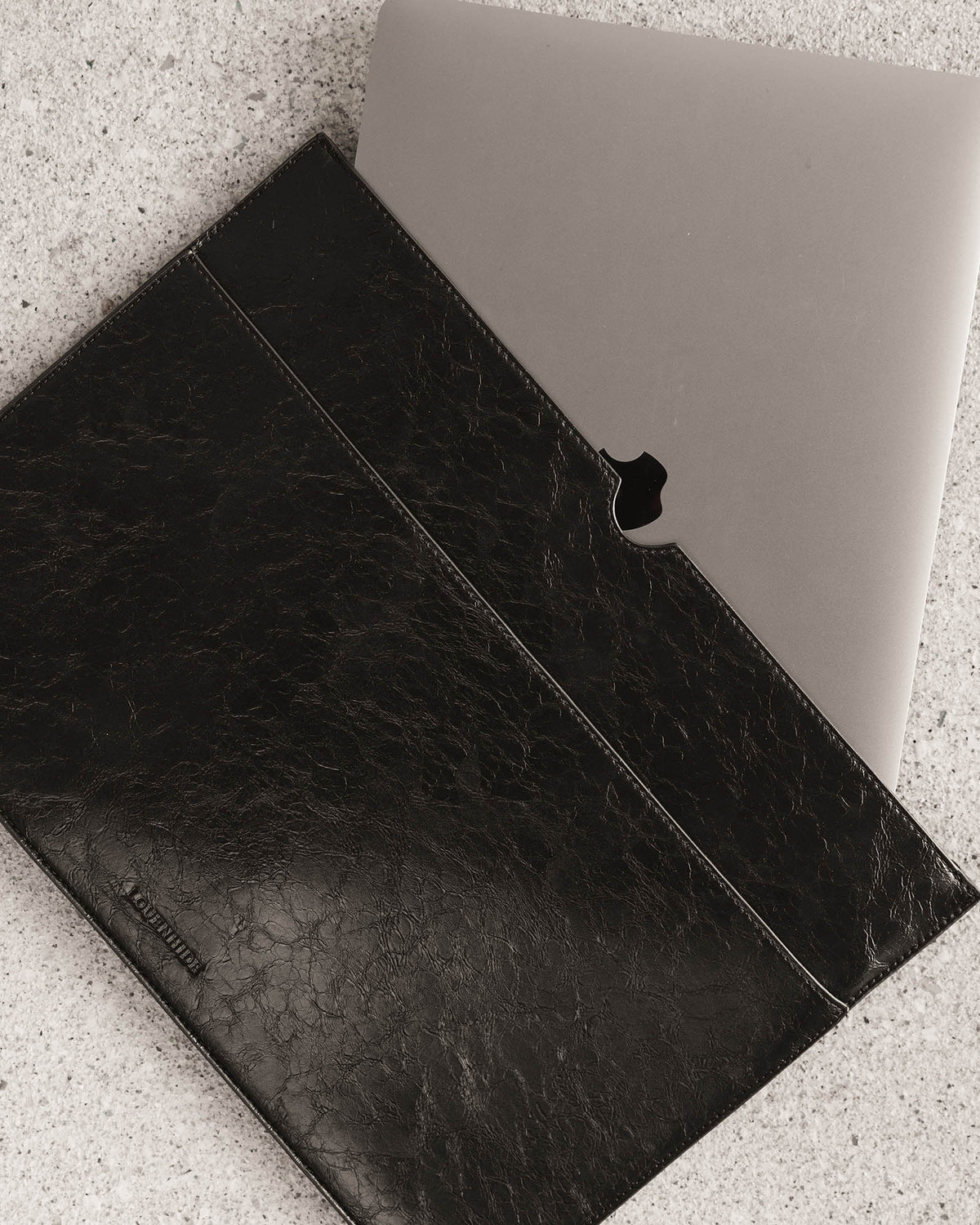 LOUENHIDE_BROOKE LAPTOP SLIP BAG BLACK PATENT _ BROOKE LAPTOP SLIP BAG BLACK PATENT _ Ebony Boutique NZ