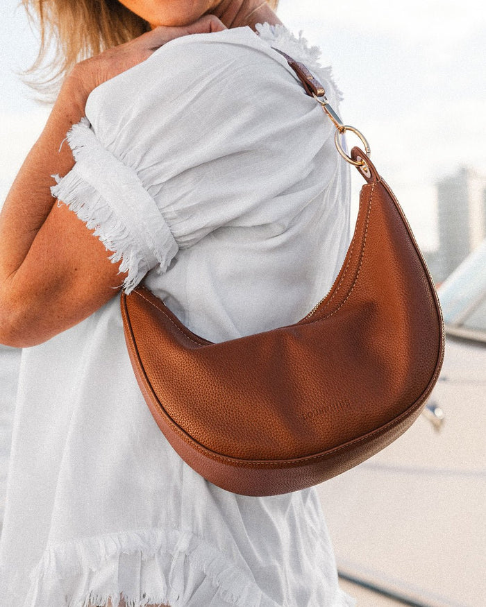 LOUENHIDE_CORFU HANDBAG TAN _ CORFU HANDBAG TAN _ Ebony Boutique NZ