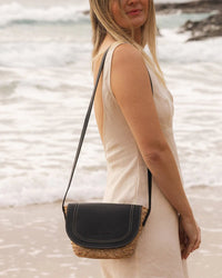 LOUENHIDE_DIXIE STRAW CROSSBODY BAG NATURAL BLACK _ DIXIE STRAW CROSSBODY BAG NATURAL BLACK _ Ebony Boutique NZ