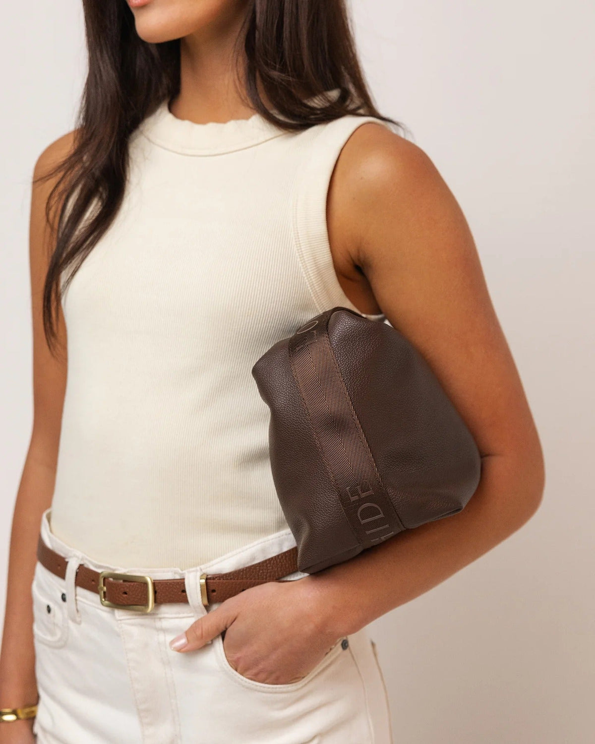 DUKE COSMETIC BAG CHOCOLATE_by_LOUENHIDE_women's_in_New Zealand_ DUKE COSMETIC BAG CHOCOLATE _
