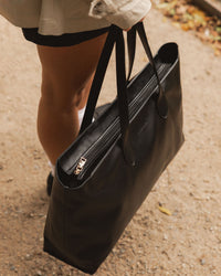 ELKE TOTE BAG BLACK_by_LOUENHIDE_women's_in_New Zealand_ ELKE TOTE BAG BLACK _