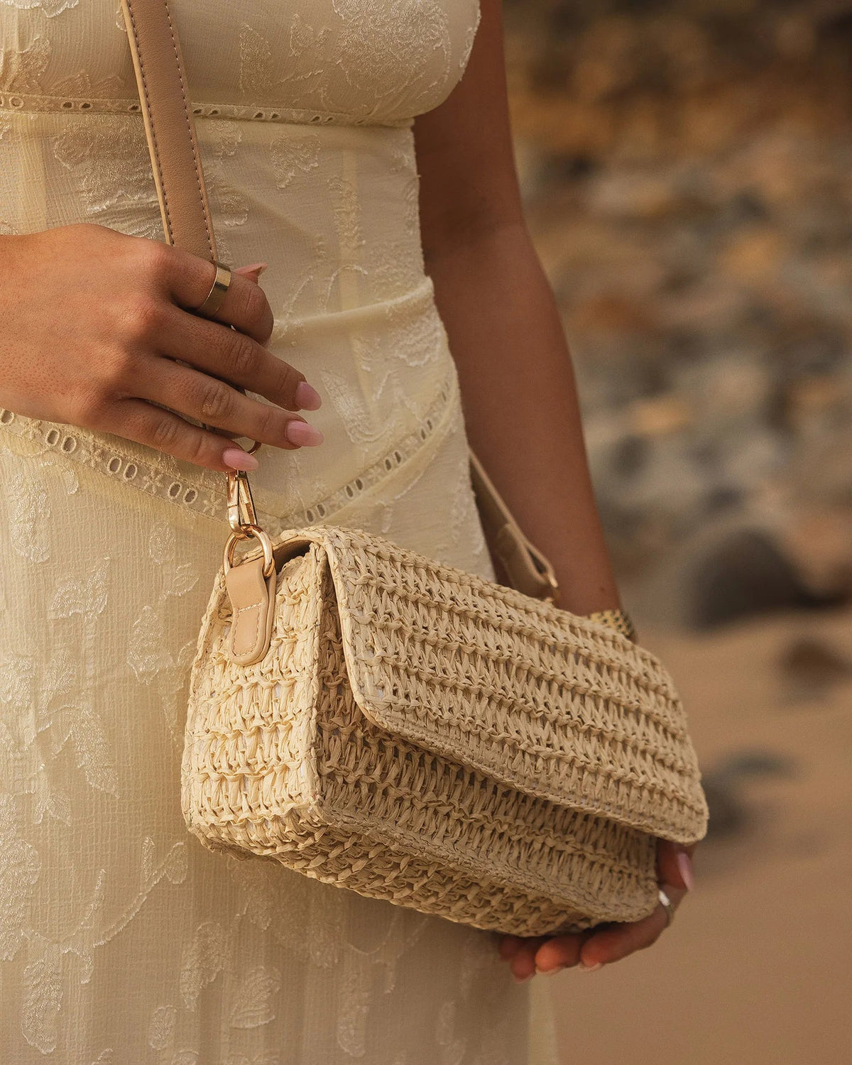 LOUENHIDE_FREYA RAFFIA CROSSBODY BAG NATURAL _ FREYA RAFFIA CROSSBODY BAG NATURAL _ Ebony Boutique NZ