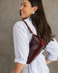 LOUENHIDE_JACQUELINE SHOULDER BAG BURGUNDY PATENT _ JACQUELINE SHOULDER BAG BURGUNDY PATENT _ Ebony Boutique NZ