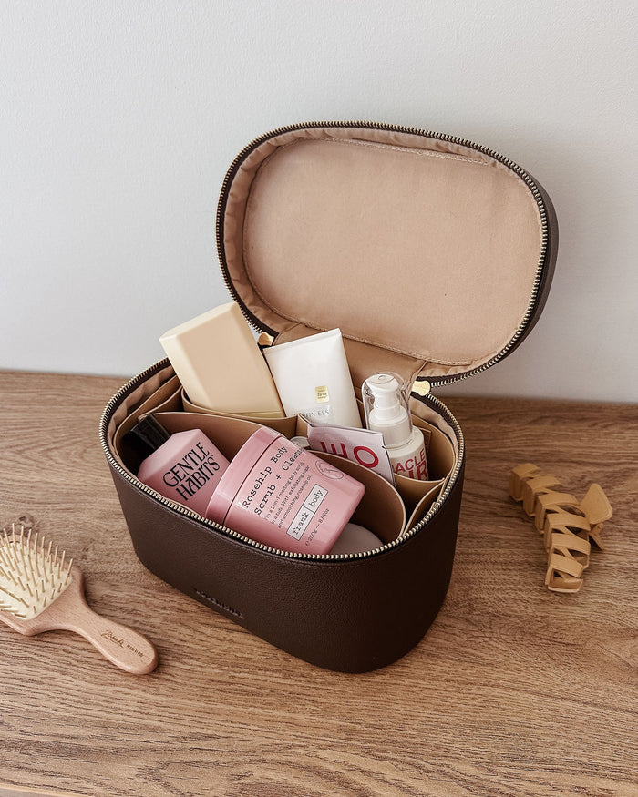 LOUENHIDE_JULIETTE VANITY CASE CHOCOLATE _ JULIETTE VANITY CASE CHOCOLATE _ Ebony Boutique NZ