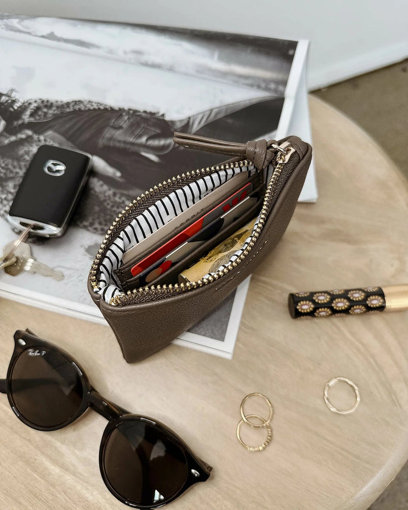 LOUENHIDE_KUTA PURSE MOCHA _ KUTA PURSE MOCHA _ Ebony Boutique NZ