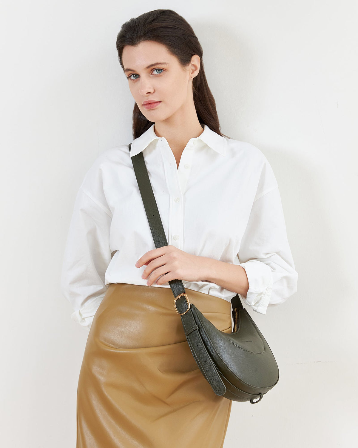LANE CROSSBODY BAG OLIVE_by_LOUENHIDE_women's_in_New Zealand_ LANE CROSSBODY BAG OLIVE _