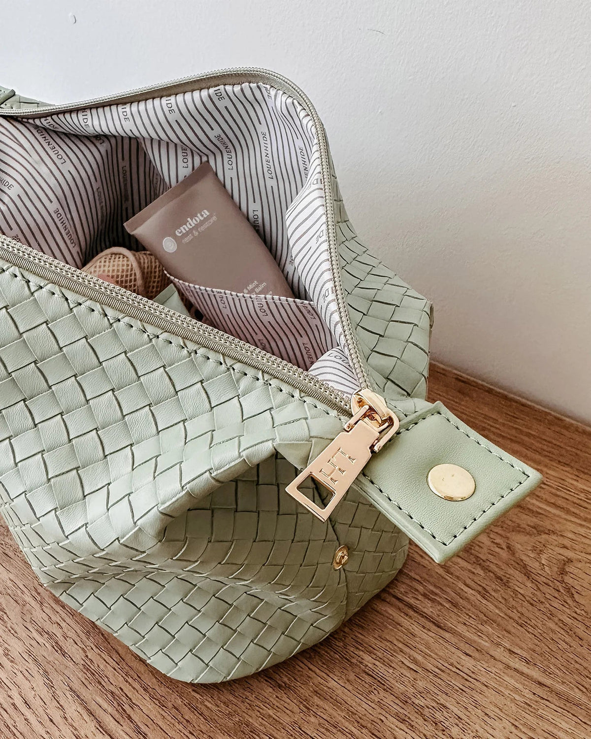 LOUENHIDE_LUCINDA WOVEN COSMETIC CASE SAGE GREEN _ LUCINDA WOVEN COSMETIC CASE SAGE GREEN _ Ebony Boutique NZ