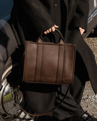 LOUENHIDE_MANHATTAN TOTE BAG CHOCOLATE _ MANHATTAN TOTE BAG CHOCOLATE _ Ebony Boutique NZ