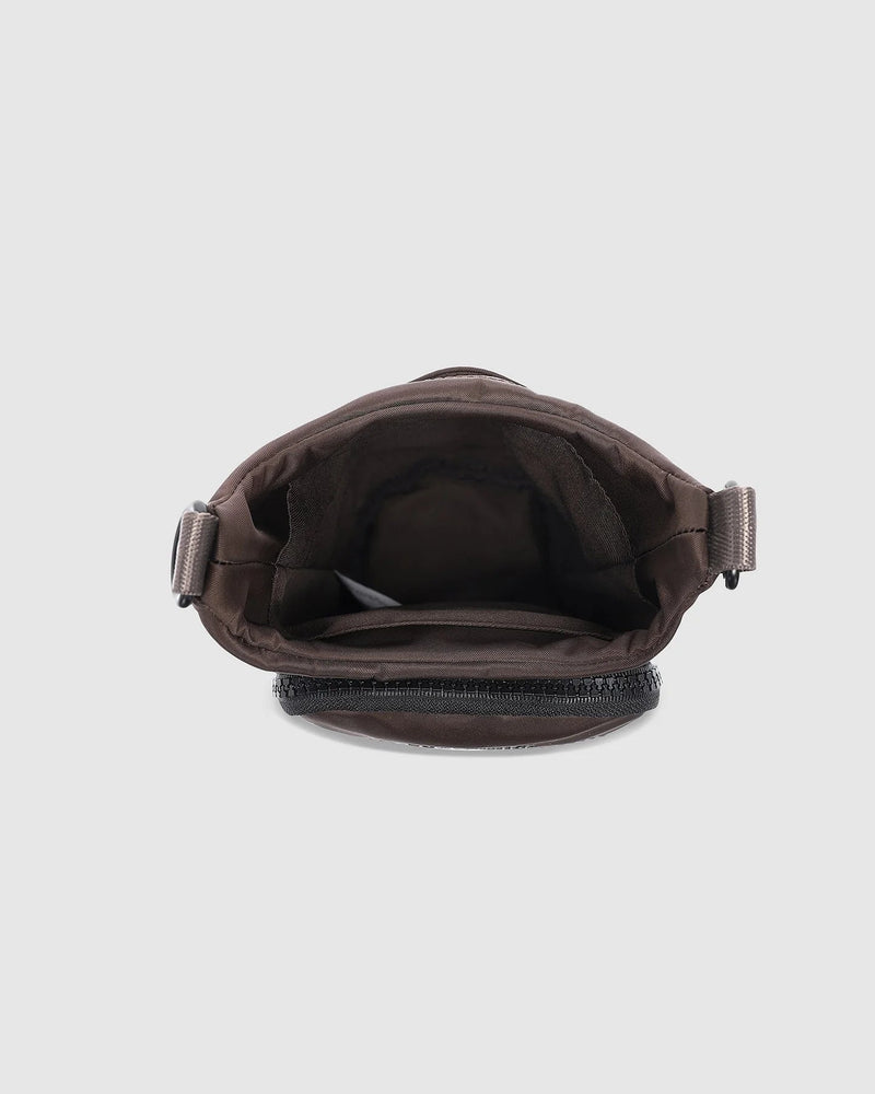 LOUENHIDE_MIAMI WATER BOTTLE BAG CHOCOLATE _ MIAMI WATER BOTTLE BAG CHOCOLATE _ Ebony Boutique NZ