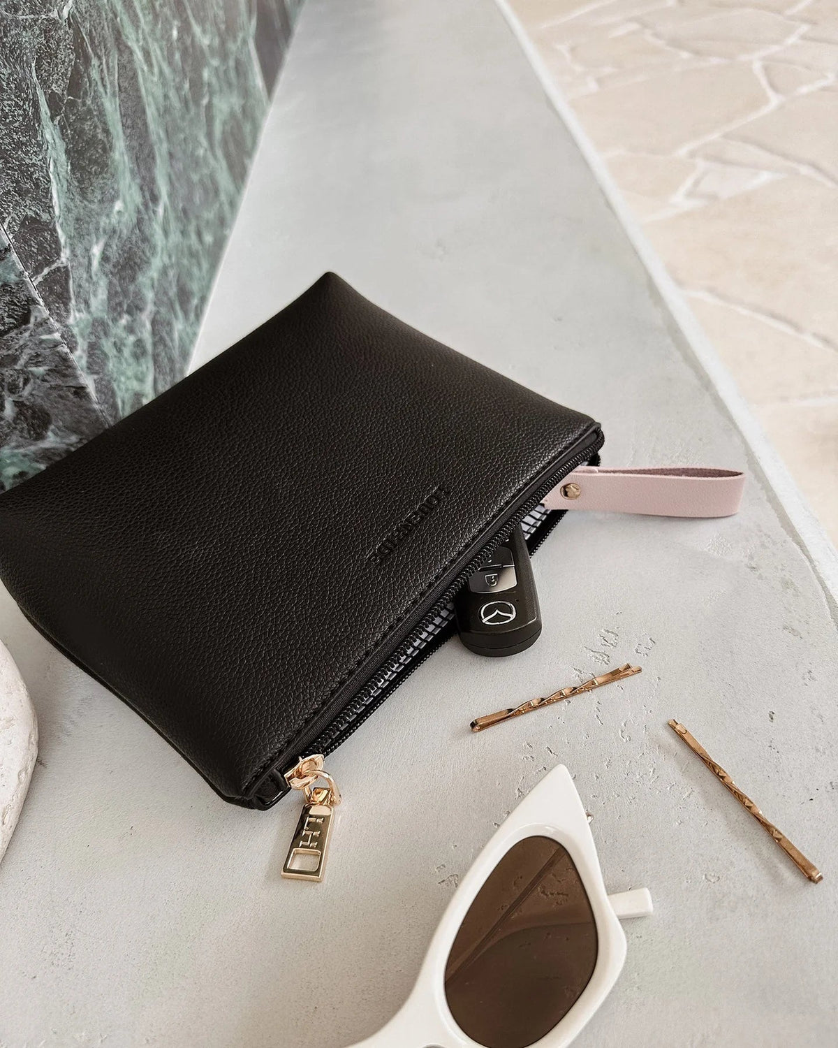 LOUENHIDE_MONACO SHOULDER BAG / POUCH SET BLACK _ MONACO SHOULDER BAG / POUCH SET BLACK _ Ebony Boutique NZ