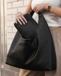 LOUENHIDE_MONACO SHOULDER BAG / POUCH SET BLACK _ MONACO SHOULDER BAG / POUCH SET BLACK _ Ebony Boutique NZ