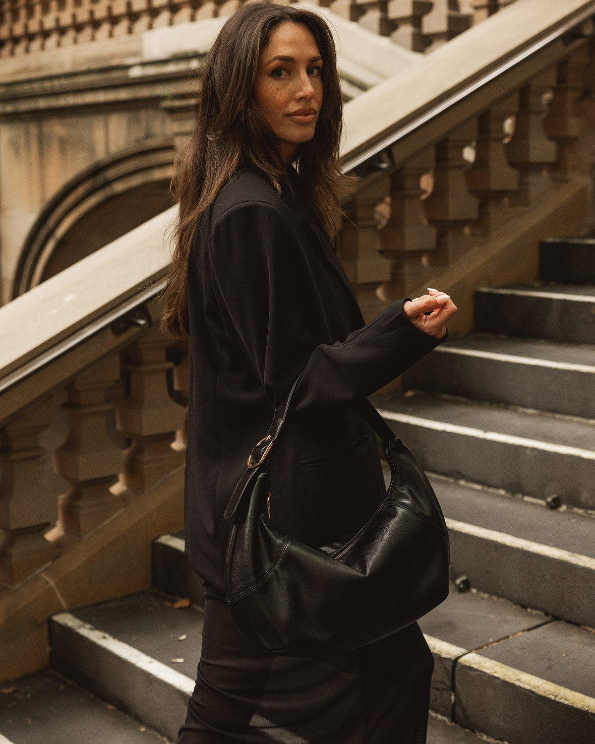 LOUENHIDE_OLIVIA SHOULDER BAG BLACK _ OLIVIA SHOULDER BAG BLACK _ Ebony Boutique NZ