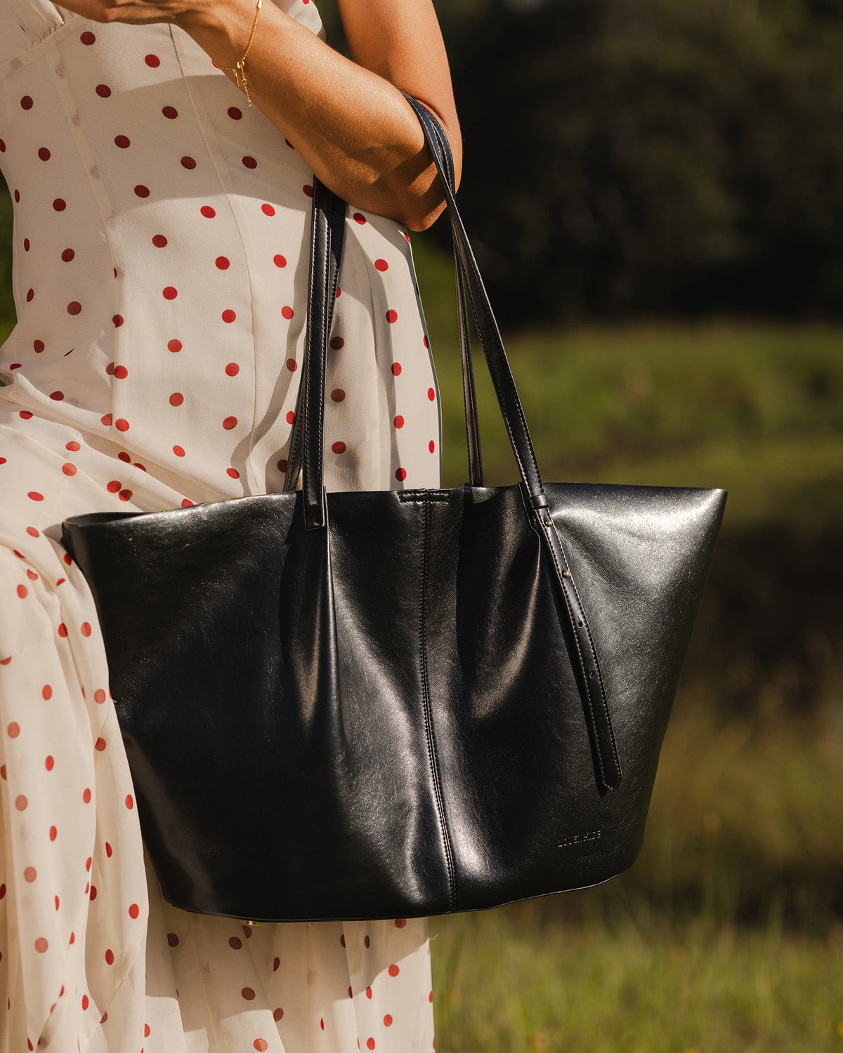 SAWYER TOTE BAG BLACK_by_LOUENHIDE_women's_in_New Zealand_ SAWYER TOTE BAG BLACK _