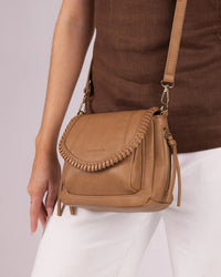 LOUENHIDE_SHANIA CROSSBODY BAG CAMEL _ SHANIA CROSSBODY BAG CAMEL _ Ebony Boutique NZ