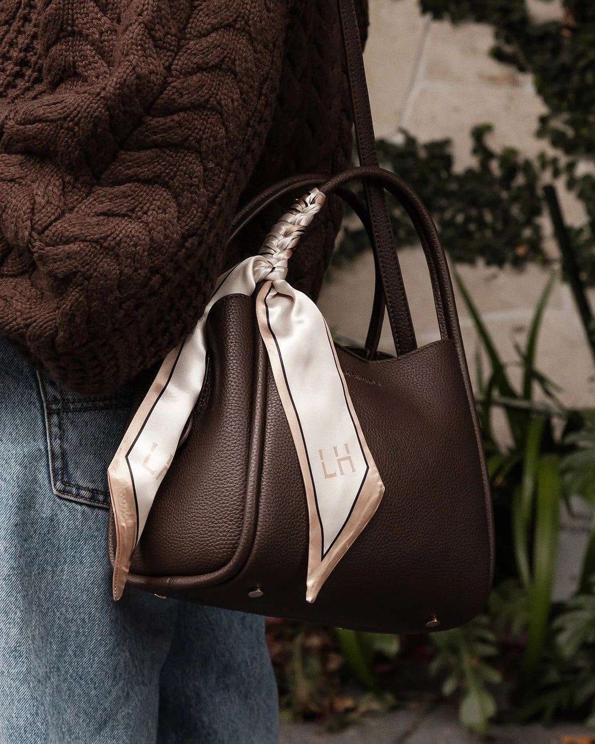 STEFFIE MINI TOTE BAG CHOCOLATE_by_LOUENHIDE_women's_in_New Zealand_ STEFFIE MINI TOTE BAG CHOCOLATE _