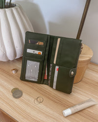 LOUENHIDE_STELLA WALLET OLIVE _ STELLA WALLET OLIVE _ Ebony Boutique NZ