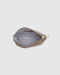 LOUENHIDE_THE EVERYDAY POUCH MOCHA _ THE EVERYDAY POUCH MOCHA _ Ebony Boutique NZ