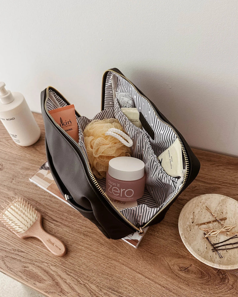 LOUENHIDE_VANESSA COSMETIC BAG BLACK _ VANESSA COSMETIC BAG BLACK _ Ebony Boutique NZ