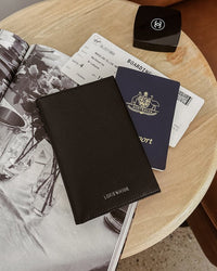 LOUENHIDE_VENICE PASSPORT HOLDER BLACK _ VENICE PASSPORT HOLDER BLACK _ Ebony Boutique NZ