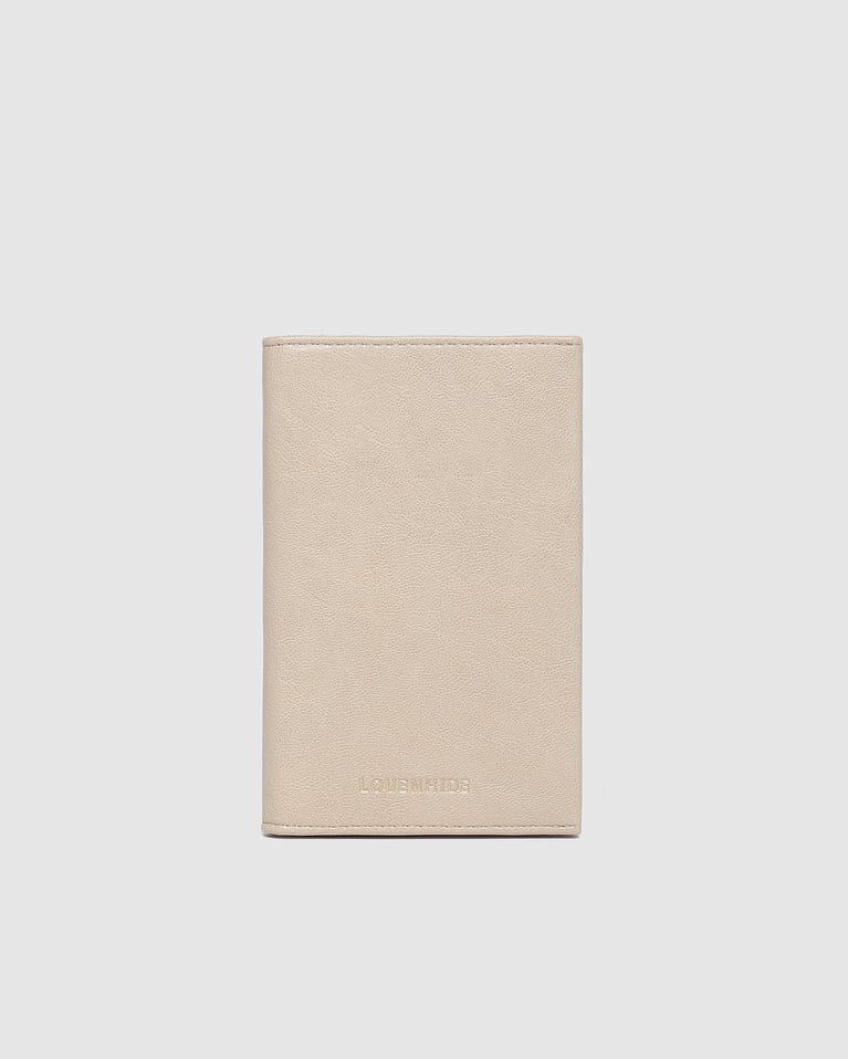 VENICE PASSPORT HOLDER SADDLE MALT_by_LOUENHIDE_women's_in_New Zealand_ VENICE PASSPORT HOLDER SADDLE MALT _