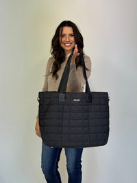 LOVEVOOK_EDEN 17 INCH QUILTED LAPTOP BAG BLACK _ EDEN 17 INCH QUILTED LAPTOP BAG BLACK _ Ebony Boutique NZ