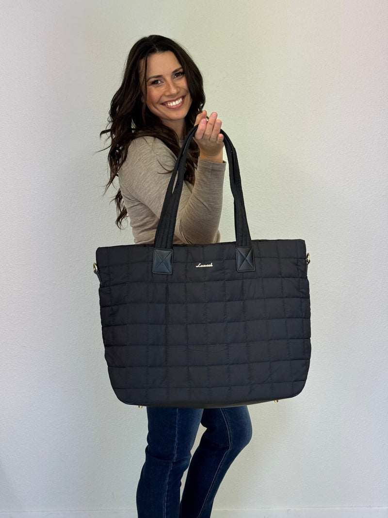 LOVEVOOK_EDEN 17 INCH QUILTED LAPTOP BAG BLACK _ EDEN 17 INCH QUILTED LAPTOP BAG BLACK _ Ebony Boutique NZ