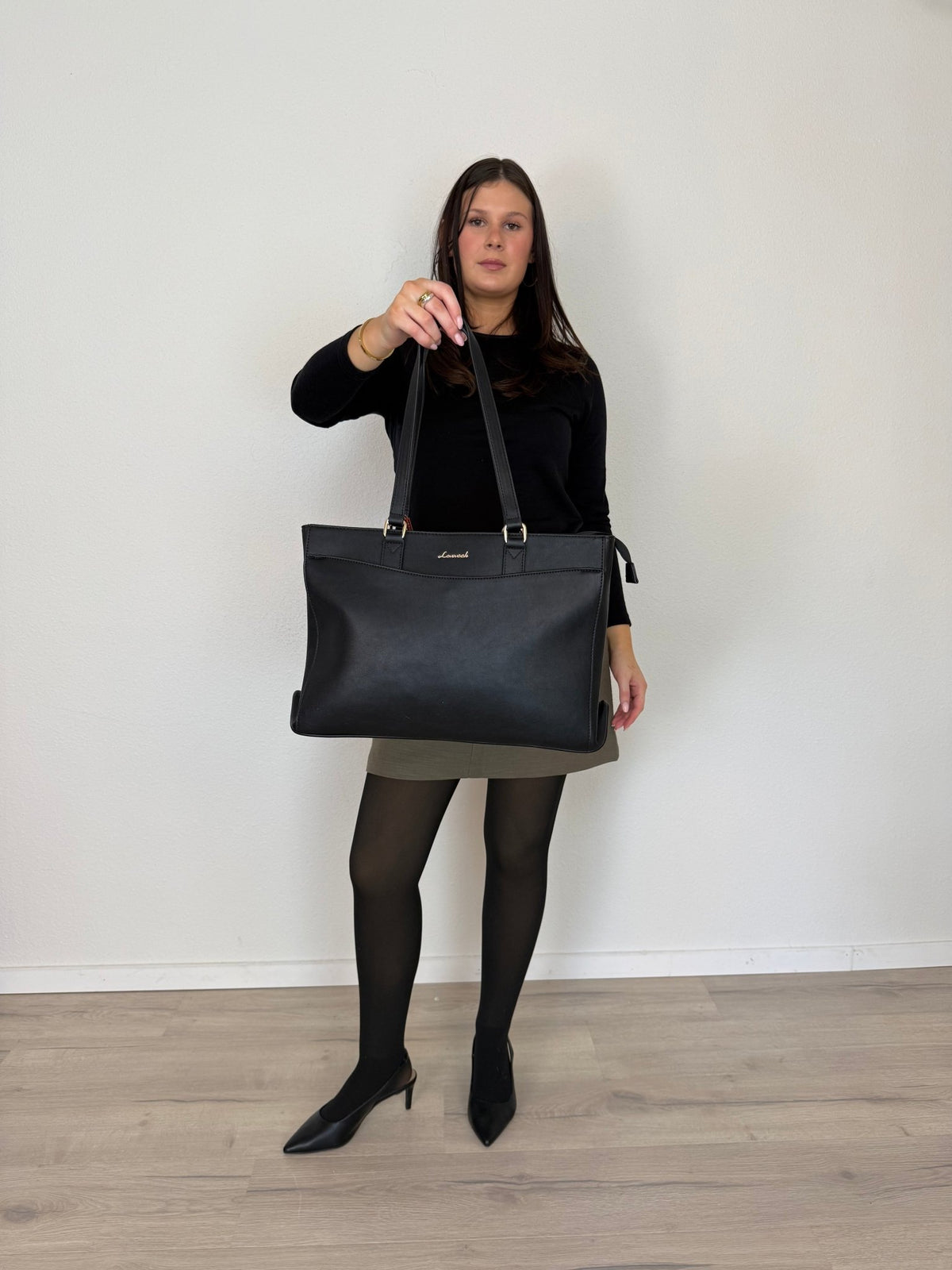 LOVEVOOK_PASADENA LAPTOP BAG BLACK _ PASADENA LAPTOP BAG BLACK _ Ebony Boutique NZ