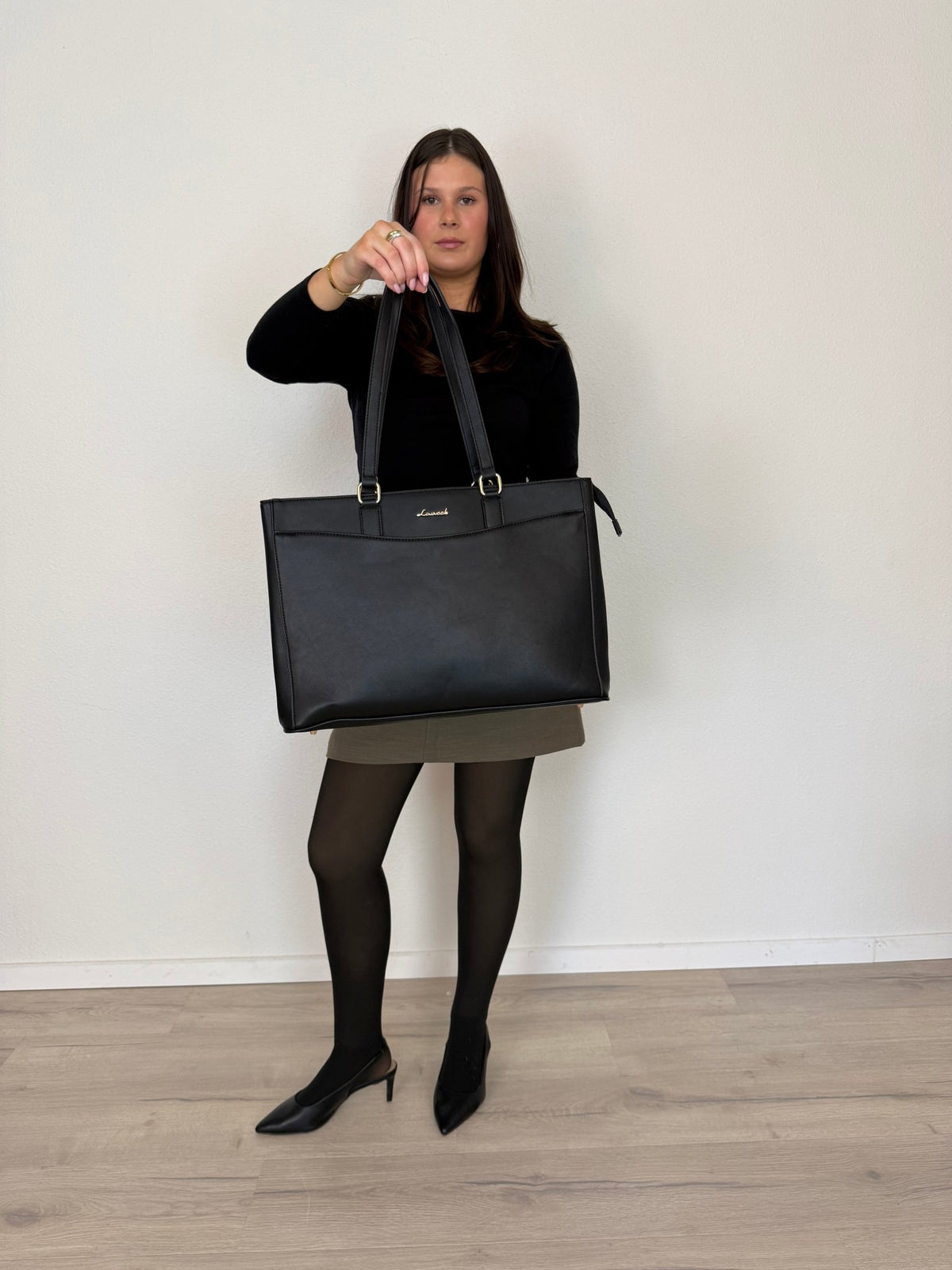 LOVEVOOK_PASADENA LAPTOP BAG BLACK _ PASADENA LAPTOP BAG BLACK _ Ebony Boutique NZ