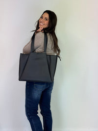 LOVEVOOK_SOPHIA LAPTOP BAG BLACK _ SOPHIA LAPTOP BAG BLACK _ Ebony Boutique NZ