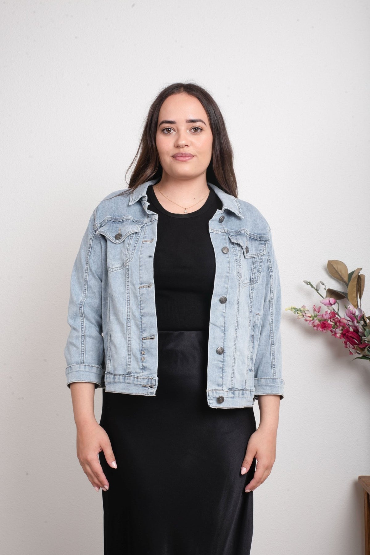 THREADZ_COLLARED DENIM JACKET DENIM _ COLLARED DENIM JACKET DENIM _ Ebony Boutique NZ