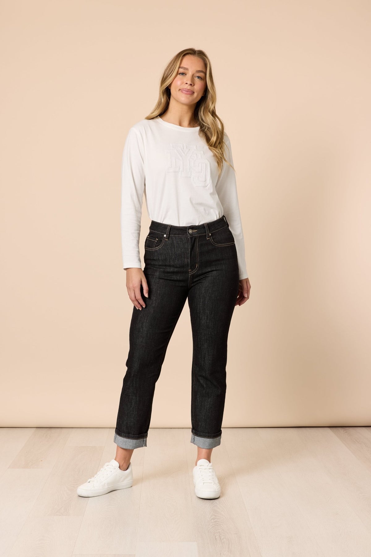 THREADZ_THE RETRO CUT OFF JEAN BLACK _ THE RETRO CUT OFF JEAN BLACK _ Ebony Boutique NZ