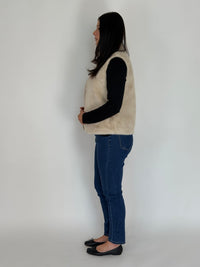 VINES AND SPRINGS_FAUX MINK FUR VEST FAWN _ FAUX MINK FUR VEST FAWN _ Ebony Boutique NZ