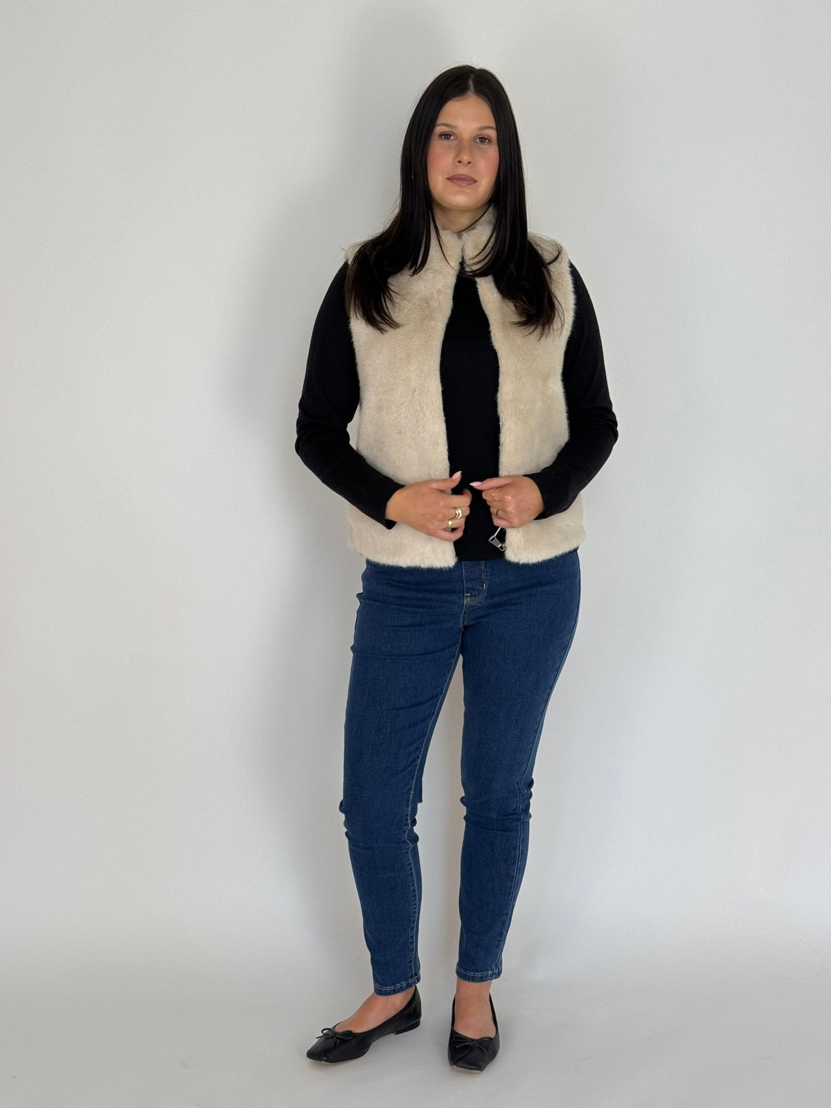 VINES AND SPRINGS_FAUX MINK FUR VEST FAWN _ FAUX MINK FUR VEST FAWN _ Ebony Boutique NZ