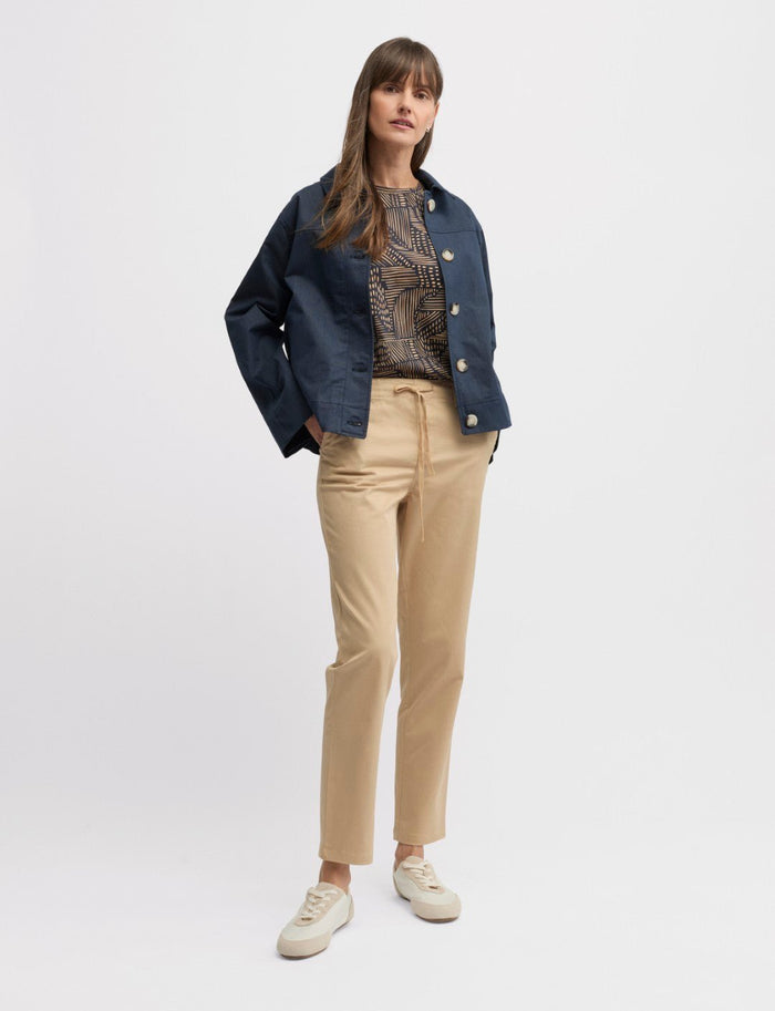 YARRA TRAIL_CENTRAL TEE _ CENTRAL TEE _ Ebony Boutique NZ